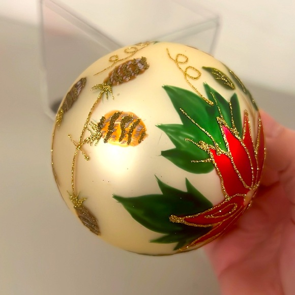Vintage Large Poinsettia Christmas Ornament, Hand Blown & Hand Painted, NEW - Picture 4 of 7